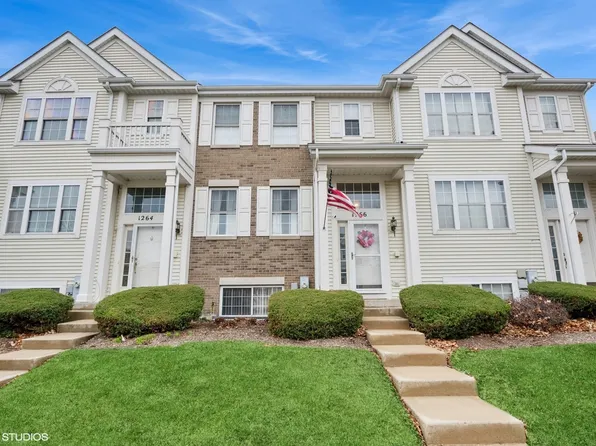 1266 Derry Ln, Hampshire, IL 60140