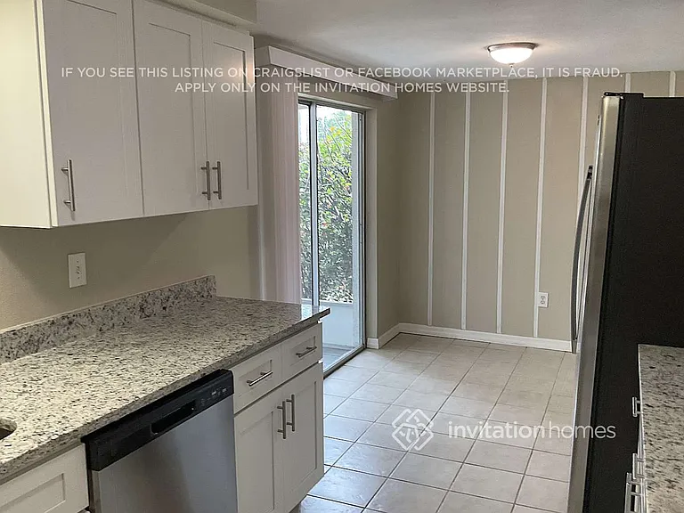 3910 Glissade Dr — Photo 7