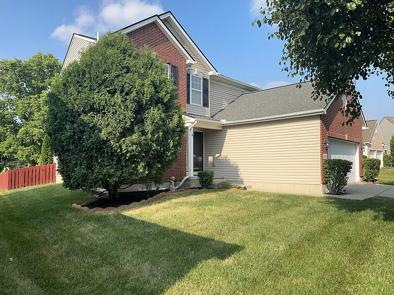 6631 Lovell Ct — Photo 2