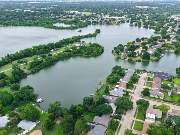 2001 Pebblebrook Trl, Irving, TX 75060