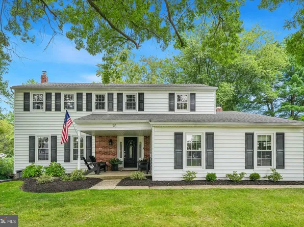 75 Bayberry Ln, Phoenixville, PA 19460