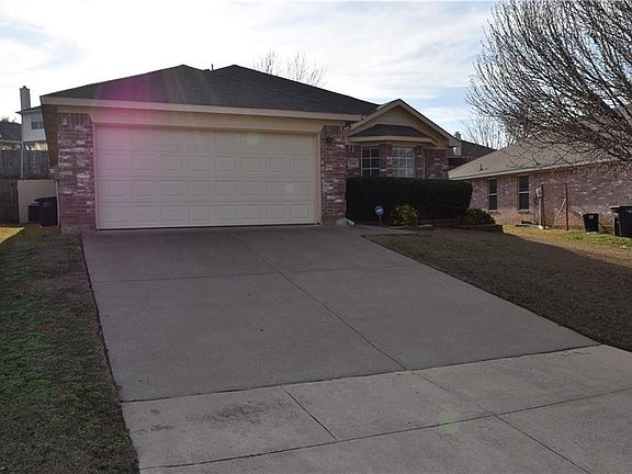 4th image of 1508 Creekstone Ct
