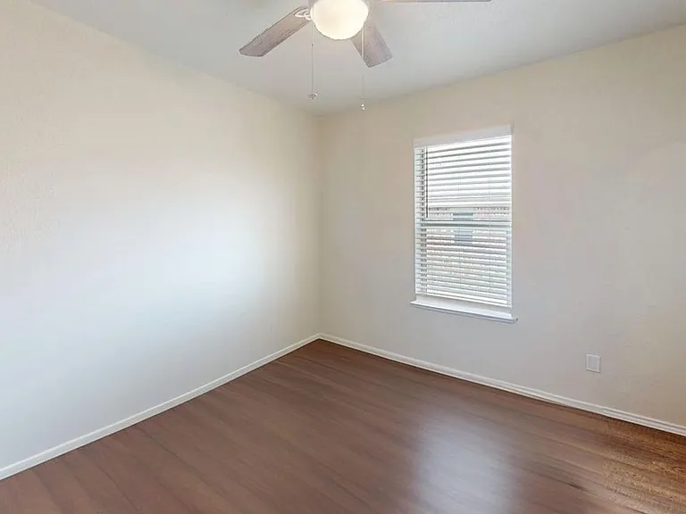 2703 Tara Dr — Photo 24