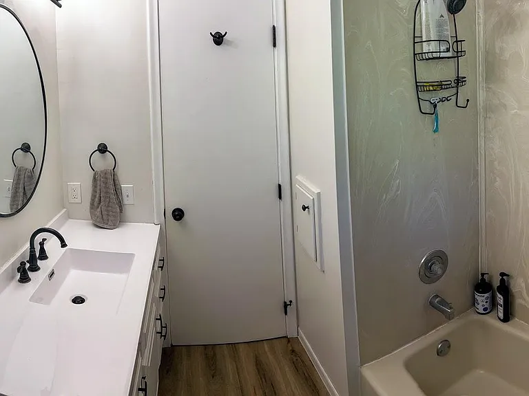 10930 Johnson Ave S — Photo 7