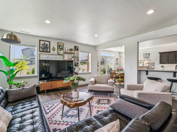 4694 N Patimos Ave, Meridian, ID 83646