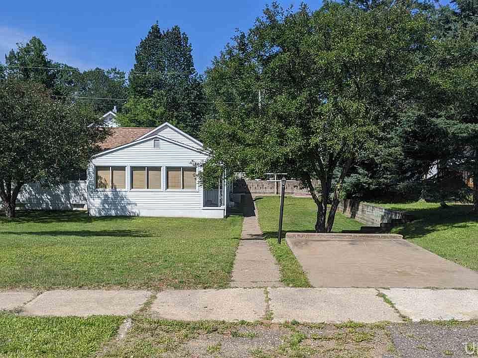 1st image of 225 Wilson Ave