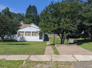 225 Wilson Ave, Kingsford, MI 49802