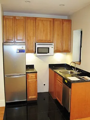 Rented by Compass | media 30