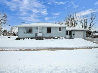 217 E McKinley Ave, Little Chute, WI 54140