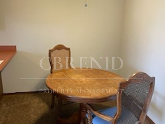 3rd image of 517 N Main St #5
