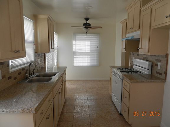 Model Kitchen