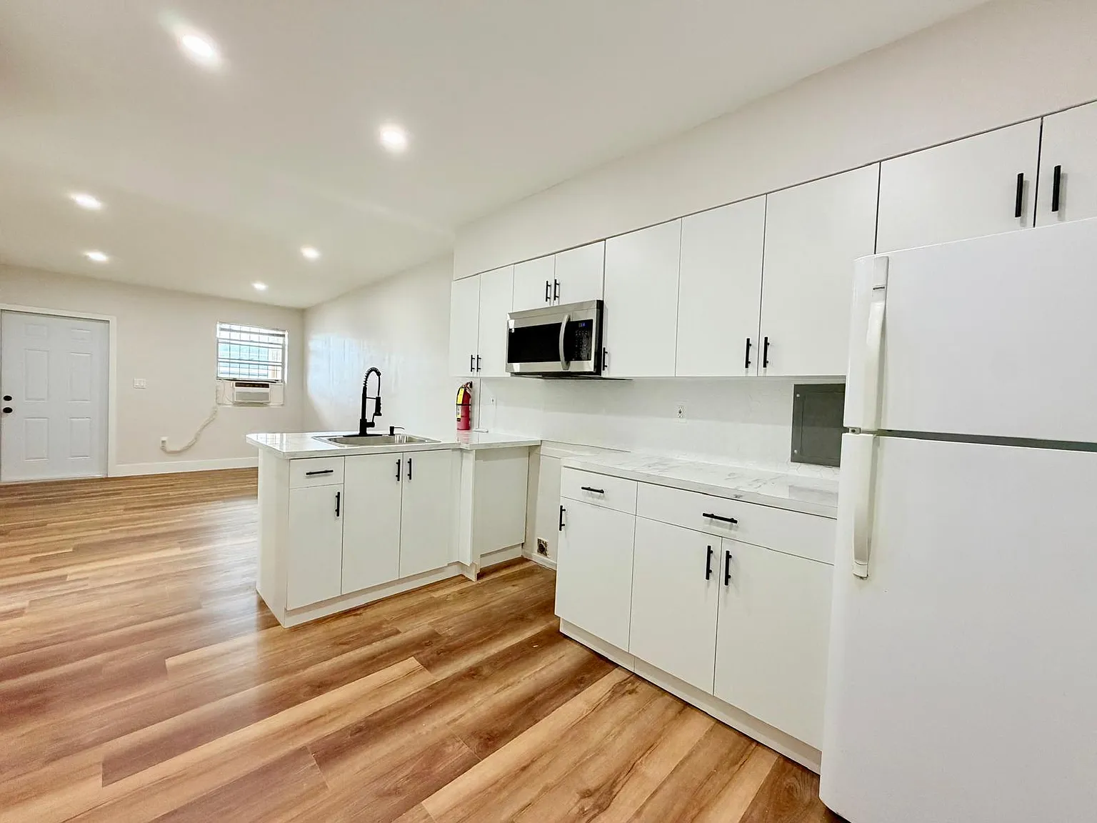 4801 Northwest 33rd Avenue - 1 — Photo 4