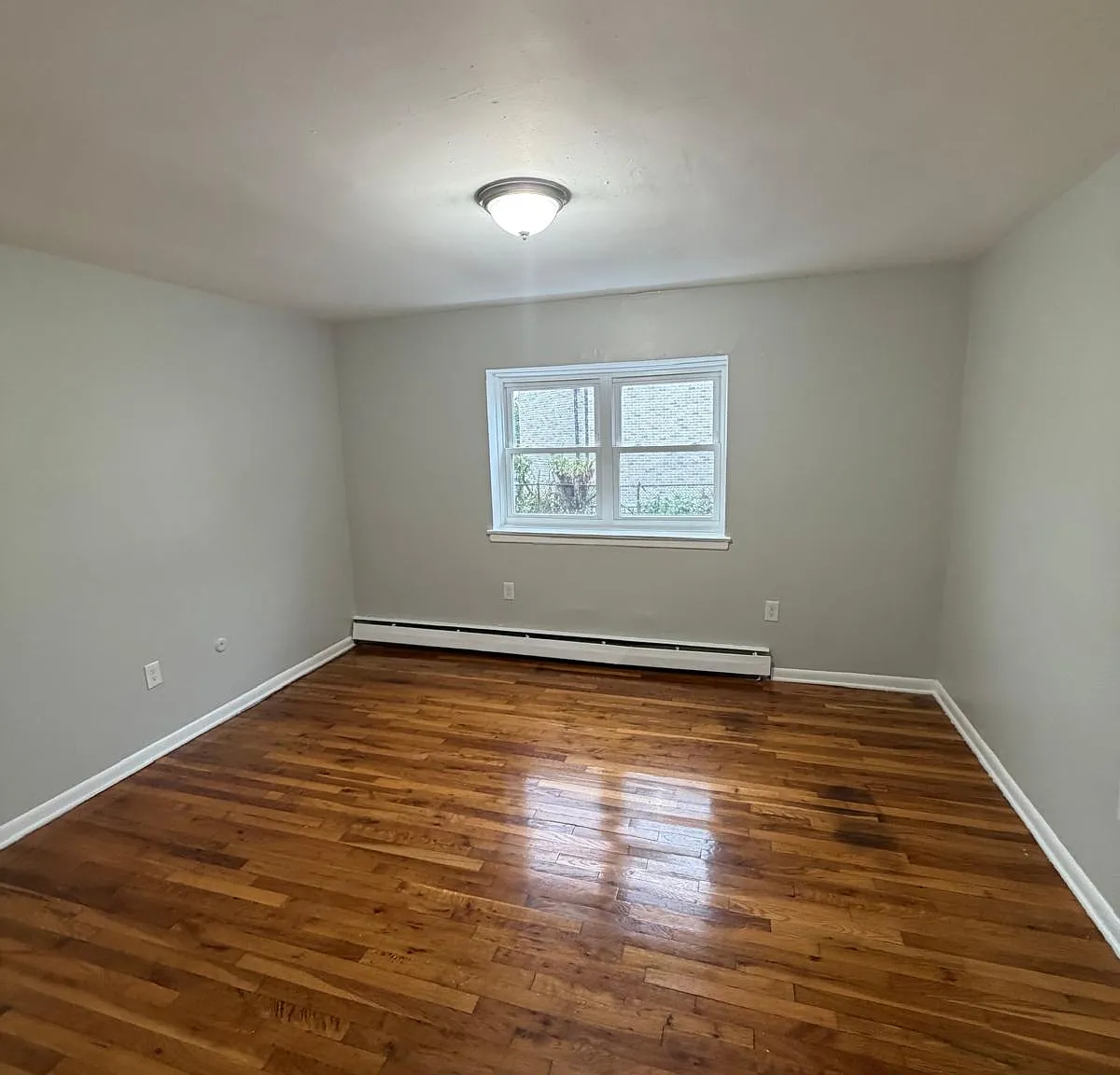 2 bed, 1000 sqft, $1,695 — Photo 3
