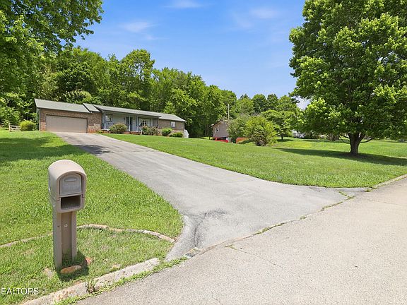 5th image of 1437 Mount Vista Dr