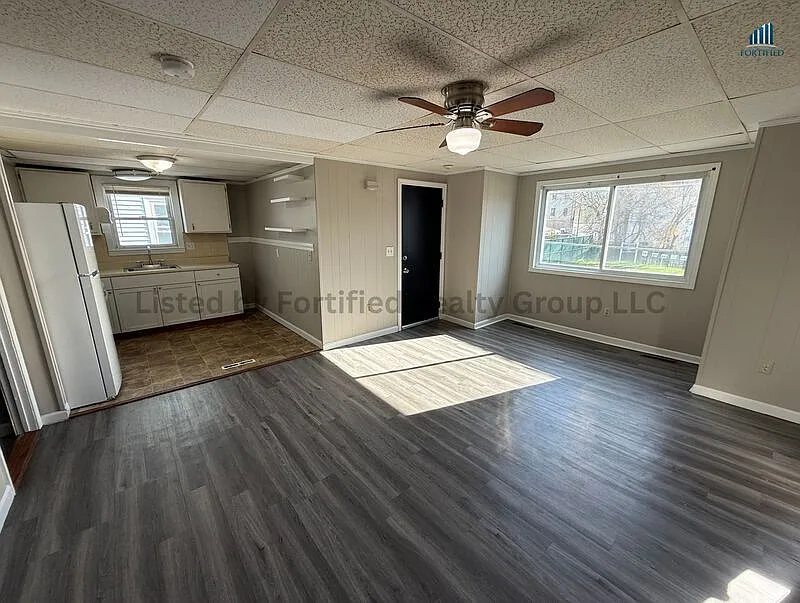 Building Photo - 77 Massasoit St #2R