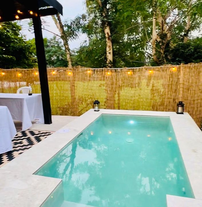 1st image of 390 Las Amaricas #9