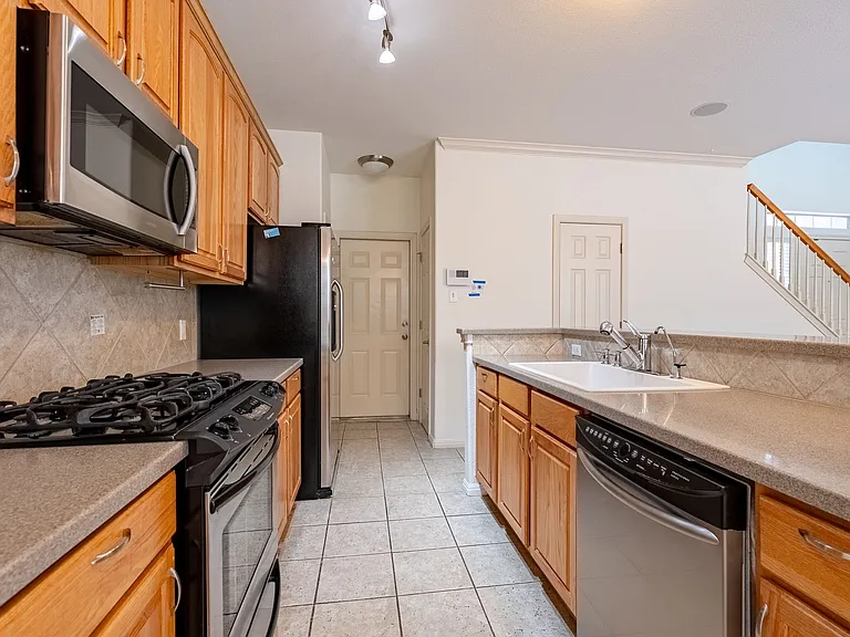 1101 E Parmer Ln #121 — Photo 5