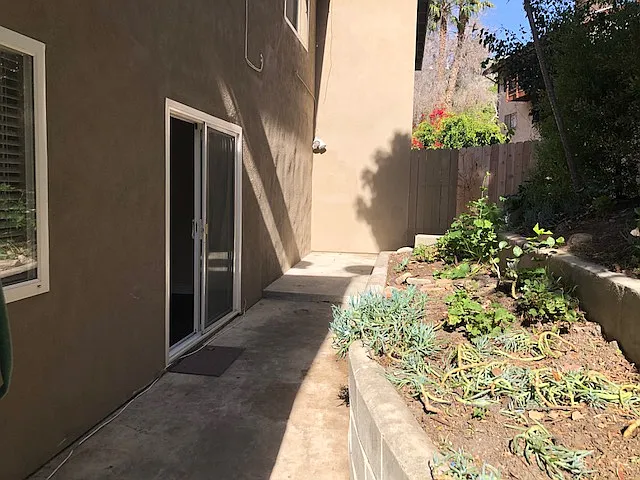 612 Griffith Way #A — Photo 2