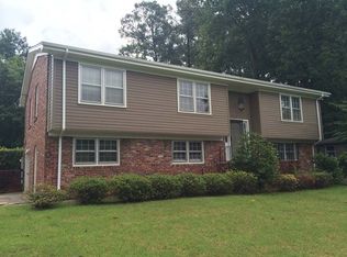 2643 Rocky Ridge Rd, Vestavia, AL 35243