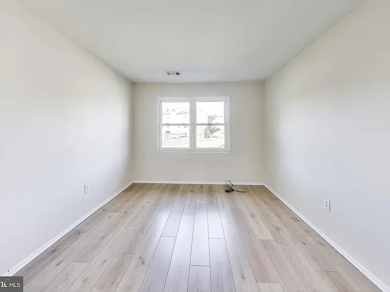 6403 Entwood Ct — Photo 24