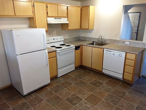 3rd image of 900-962 Olney St #924