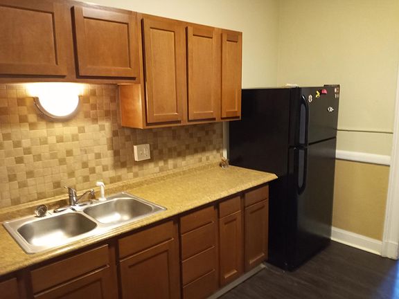 3rd image of 572 Elmwood Ave APT 26