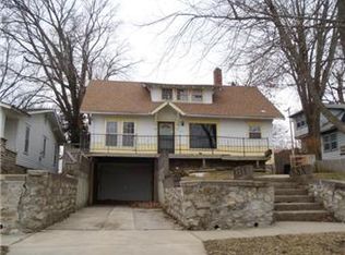 1027 Main St, Osawatomie, KS 66064