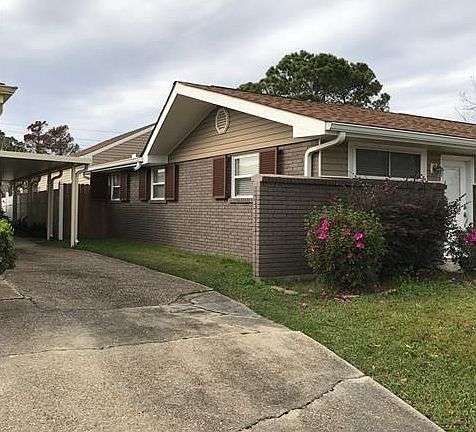 3rd image of 1304 Dogwood Dr