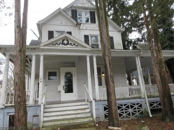 127 W Cliff St, Somerville Boro, NJ 08876