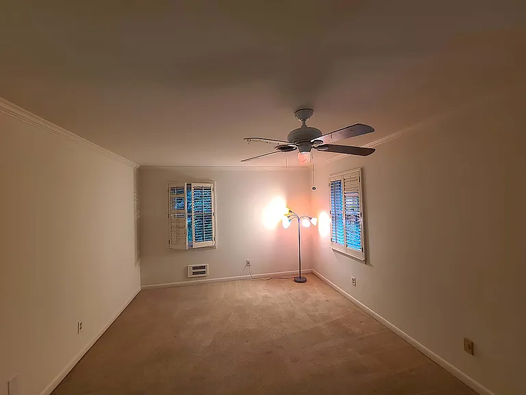 1002 Dixon Dr — Photo 31