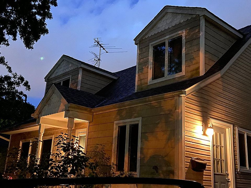 1st image of 1589 Hewlett Ave
