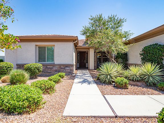 3rd image of 15833 W W Deanne Ct --
