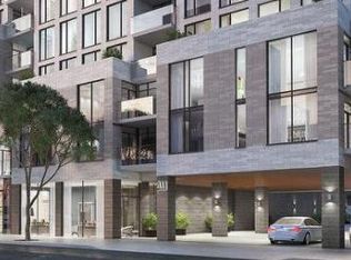 411 Mackay St #201, Ottawa, ON K1M2K5