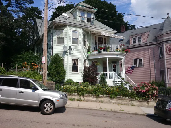 1 Belmore Ter, Jamaica Plain, MA 02130