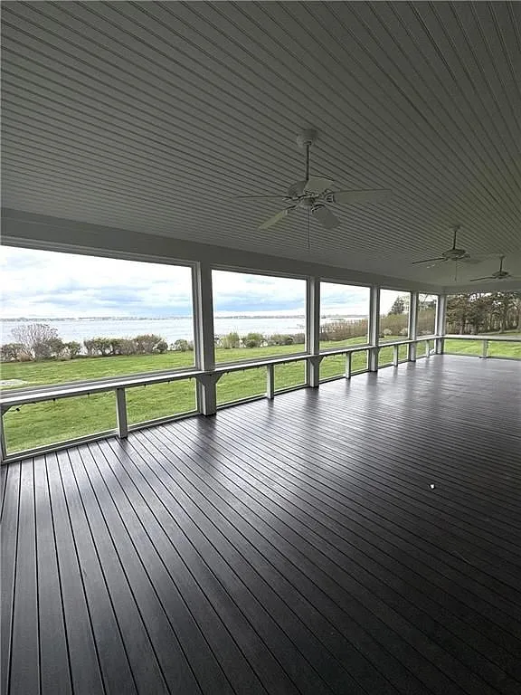 6 bed, 6.0 bath, 4927 sqft, $6,000 — Photo 1