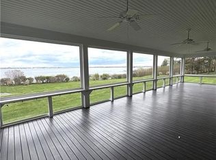 41 Walcott Ave, Jamestown, RI 02835