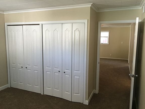 5th image of 297 Marchmont Dr
