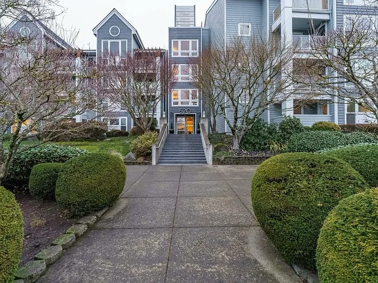 520 SE Columbia River Dr — Photo 30