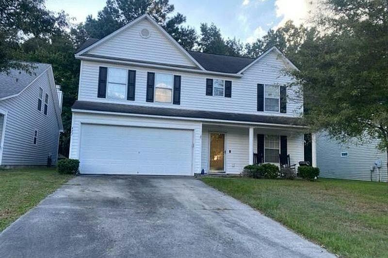 1st image of 421 Aberdeen Cir