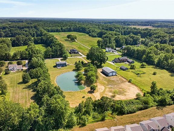 3rd image of 27328 Schady Rd