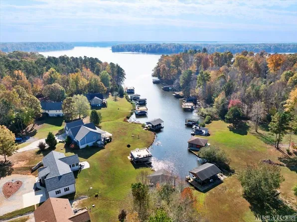 14 Brandon Ct, Bracey, VA 23919