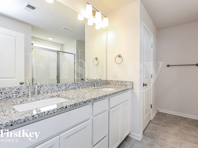 404 Stonefence Dr — Photo 13