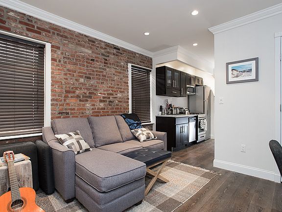 4th image of 308 W 21st St APT A4