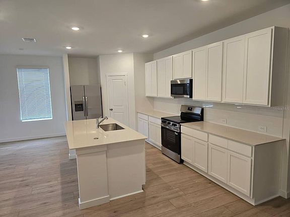 5th image of 5144 Flaxleaf St