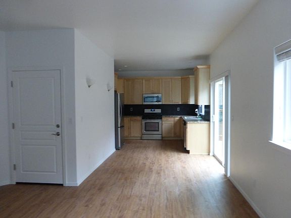 2nd image of 6020 Darby Ct SE