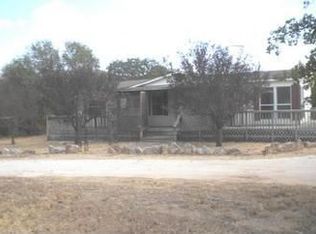 1827 Quail Ridge Rd, Nocona, TX 76255