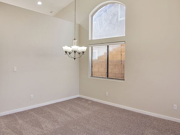3rd image of 657 Indian Corn Ave