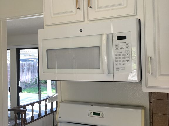 4th image of 1317 Calle Linda