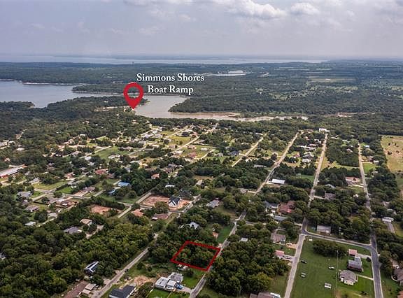 5th image of 132 Willow Dr