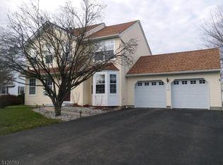 5 Olde Frg, Oxford, NJ 07863